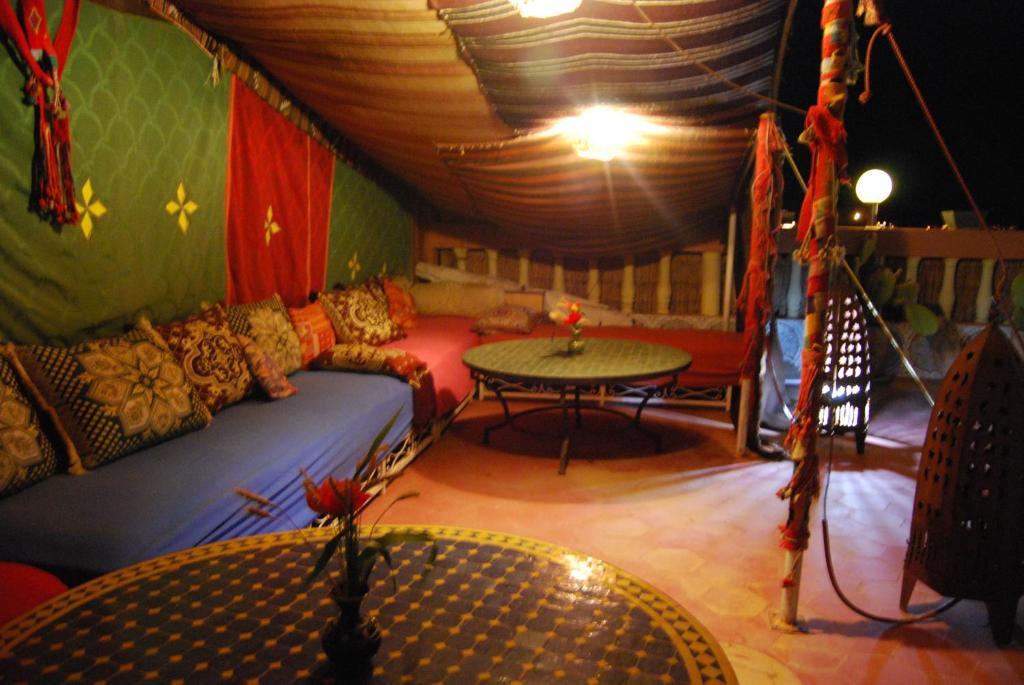 Le Temps De Vivre Bed and Breakfast Uarzazate Exterior foto